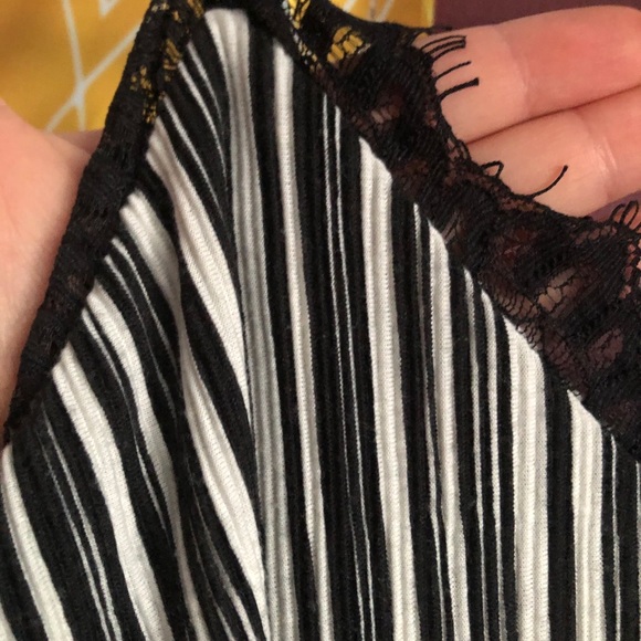 Monteau Black and White Midi Dress - Picture 3 of 4